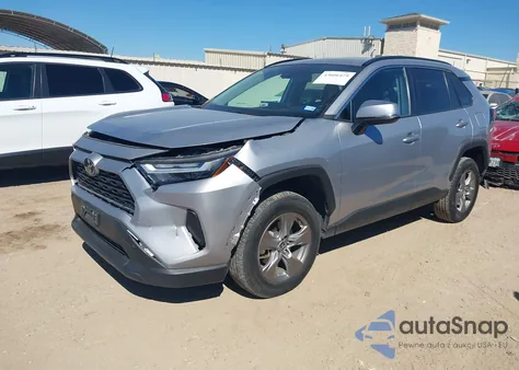 2024 Toyota Rav4 Xle z USA, uszkodzony, nr VIN 2T3W1RFV5RC258183